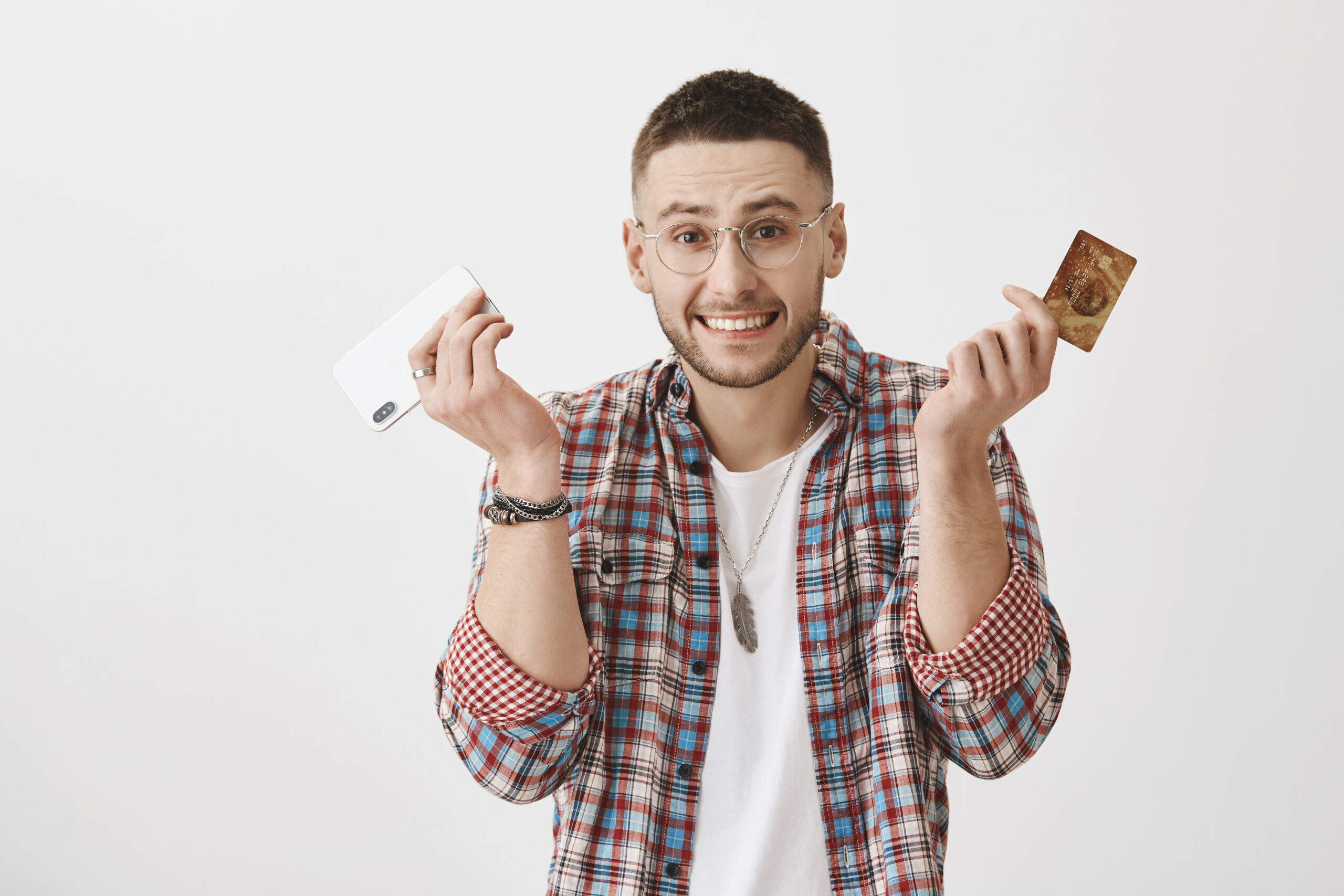Flat Cashback Cards vs. Tiered Rewards Cards – What’s Better?
