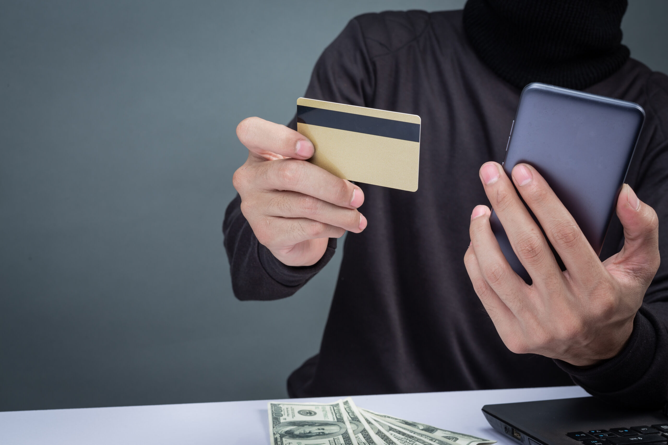 The Truth Behind 0% APR Credit Cards: Hidden Pitfalls